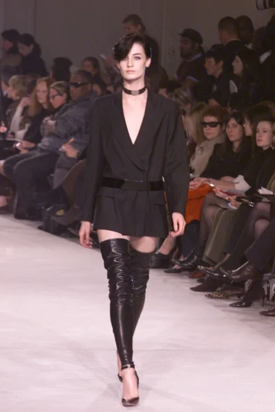 Look 19